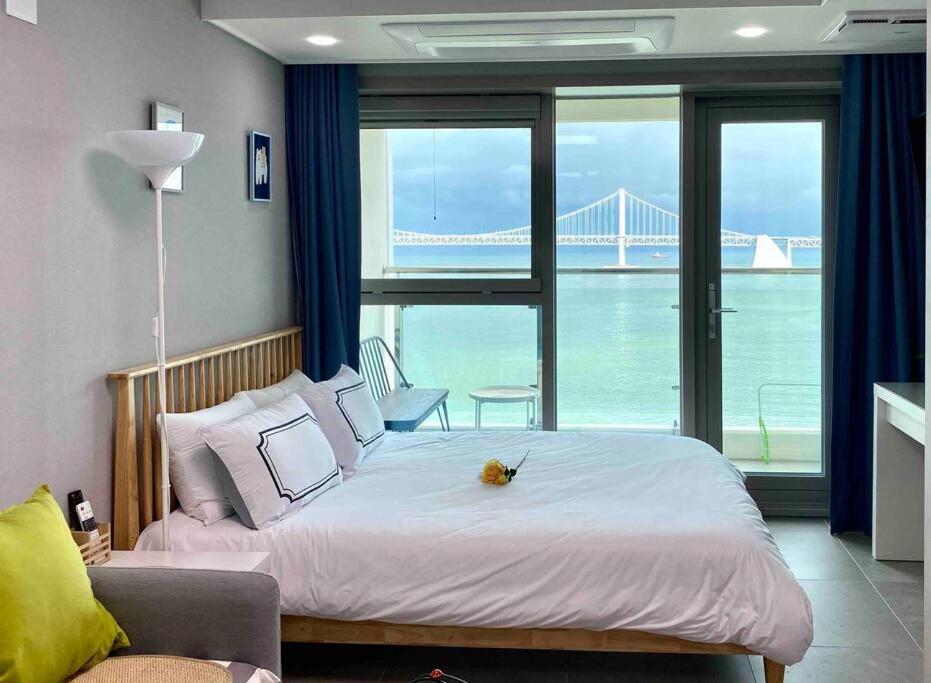 Gwangan-Ri Grand Terrace Ocean View Διαμέρισμα Μπουσάν Εξωτερικό φωτογραφία