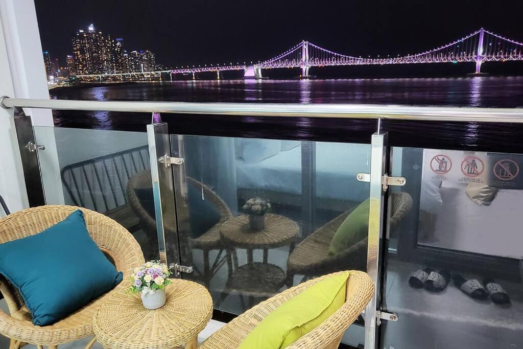 Gwangan-Ri Grand Terrace Ocean View Διαμέρισμα Μπουσάν Εξωτερικό φωτογραφία